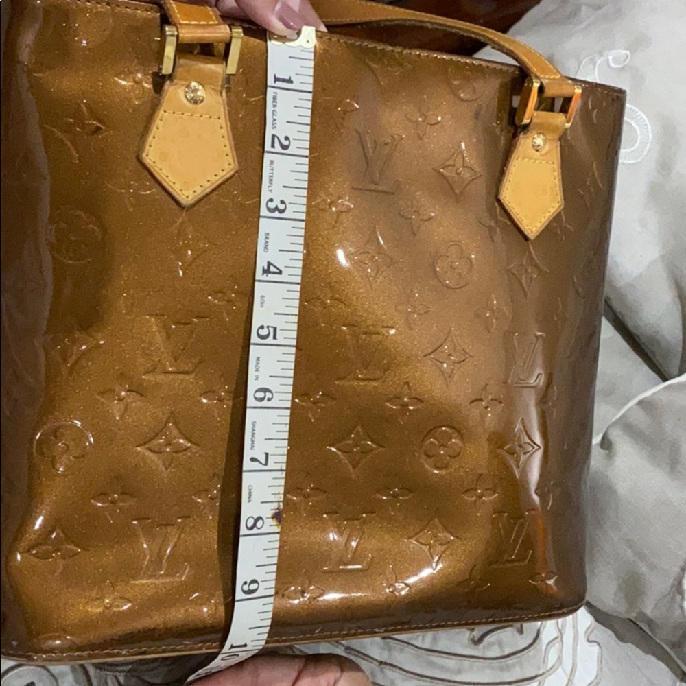 AUTHENTIC Louis Vuitton Purse - Picture 6 of 7